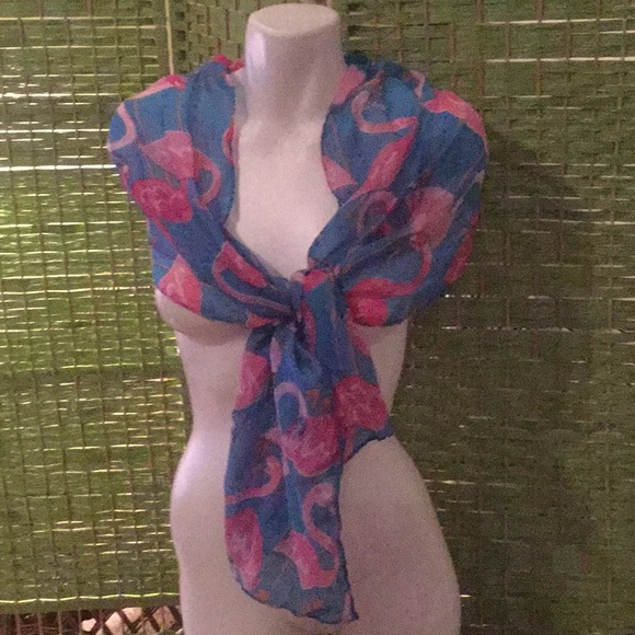 🦩NWT Fabulous Flamingo🦩 Brand New / Tags Fun To Wear Scarf Closet Must Have 🦩 - Picture 1 of 6